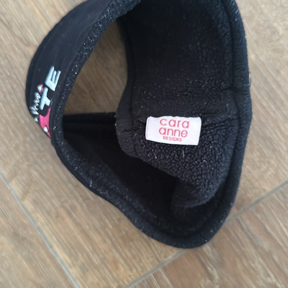 Cara Anne designs girls Figure skating head warmer. One size. - Picture 3 of 3